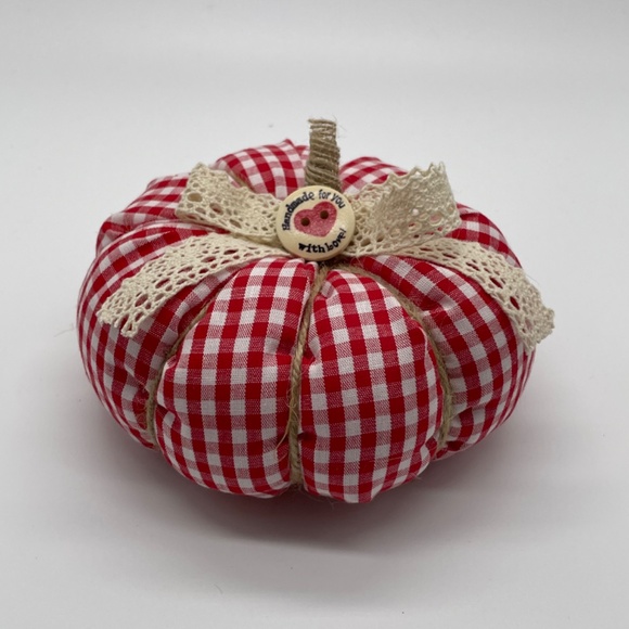 Set of 2 Pumpkins / Stuffed Fabric Pumpkins / Fall Decor / Farmhouse Decor - Picture 3 of 3